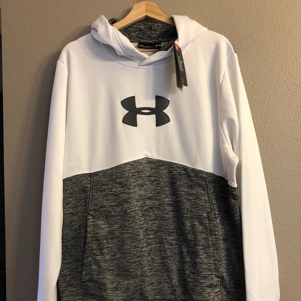 Large under armour sweatshirt